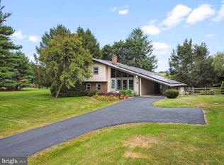 9517 Garis Shop Rd, Hagerstown, MD 21740