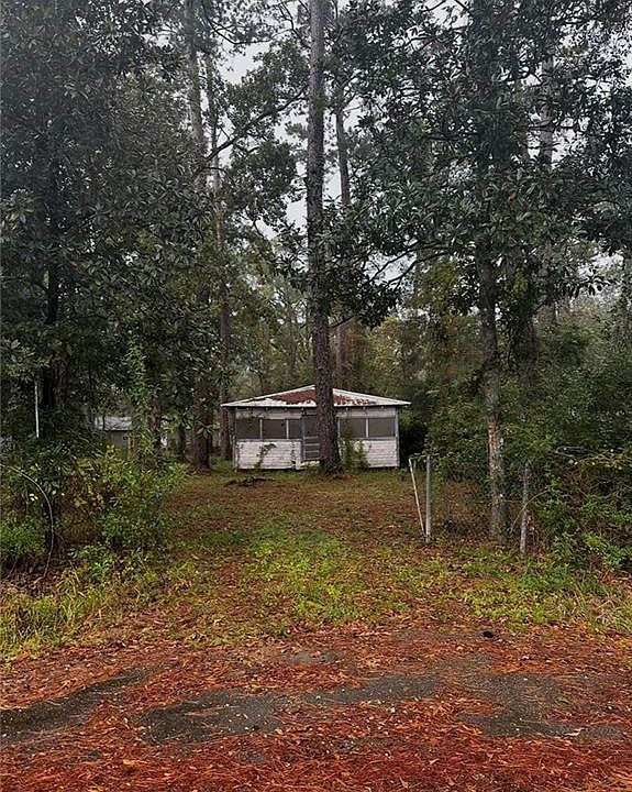 1st image of 23481 Magnolia Dr
