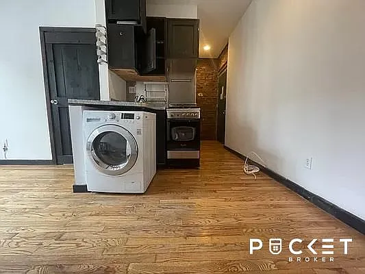 Rented by PocketBroker Inc | media 8