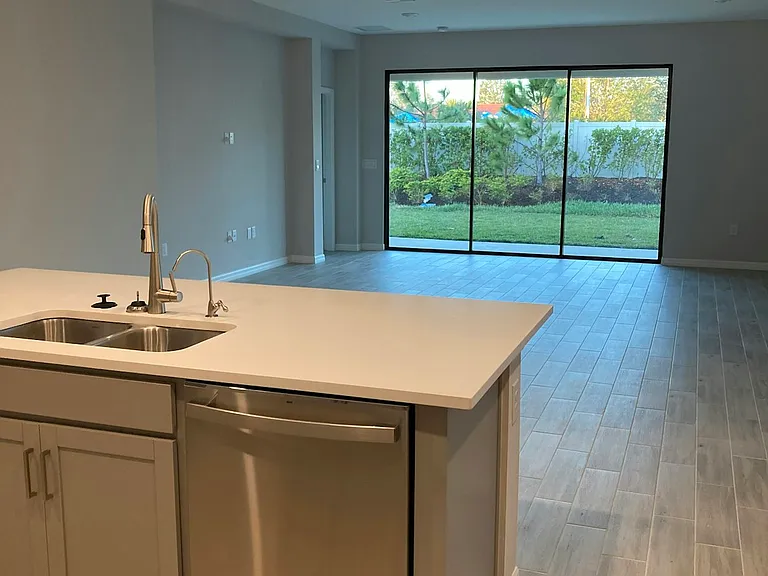15333 Isla Palma Ln — Photo 10