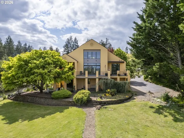 (undisclosed Address), Veneta, OR 97487