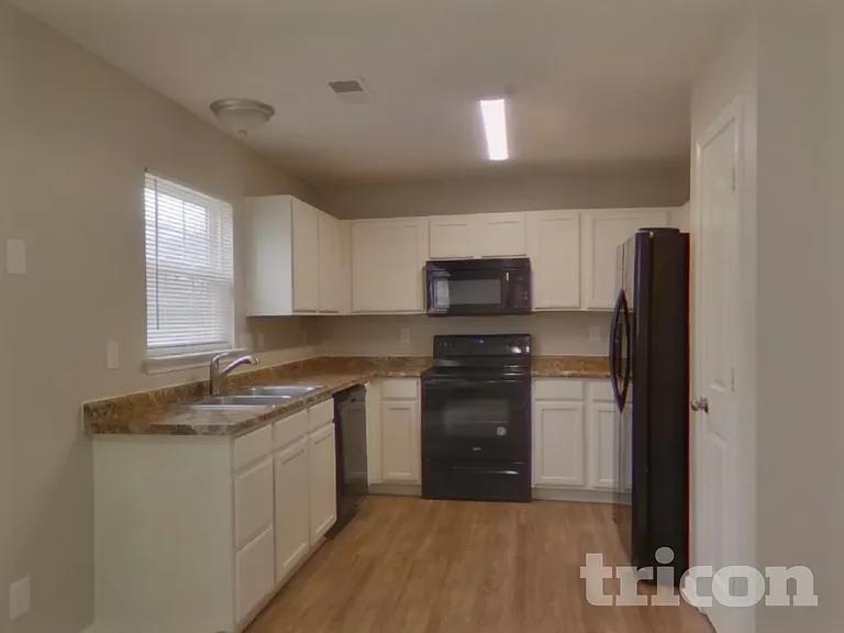 12724 Deaton Hill Dr — Photo 6