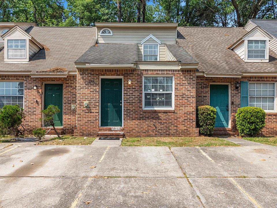 1st image of 2391 Parrot Ln #36