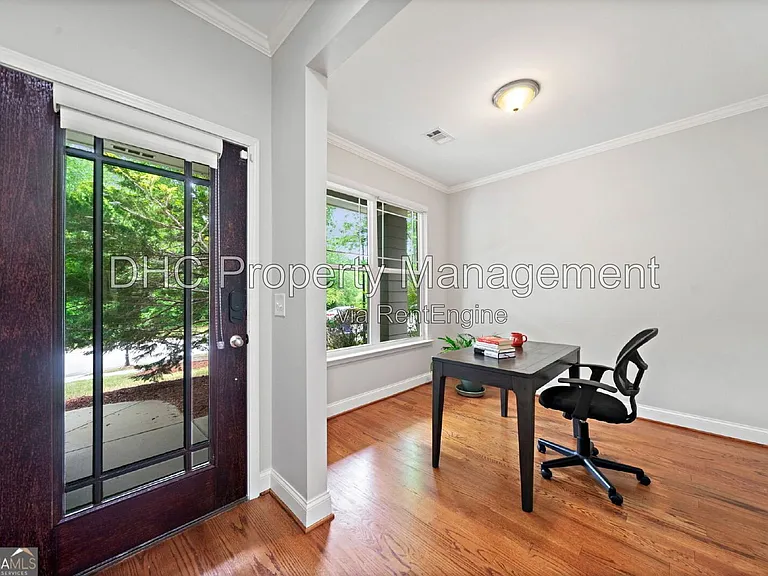 1765 Stoney Creek Dr SE — Photo 9