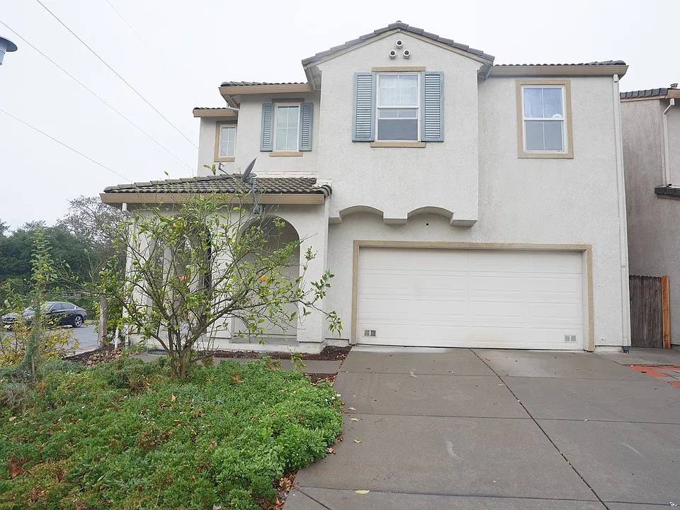 251 Summer Stroll Cir