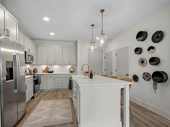5th image of 1003 Lindley Lofts Dr #1005-412