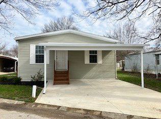16 Greenhaven Dr #GRE16, Olmsted Falls, OH