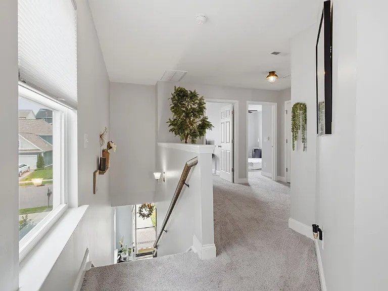 313 Cloverbrook Way — Photo 15