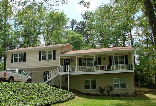 1st image of 2813 Brackenwood Dr