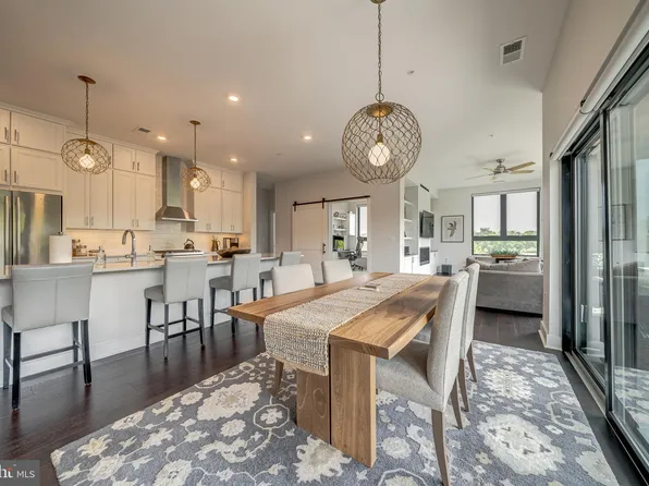 44691 Wellfleet Dr Unit 305, Ashburn, VA 20147