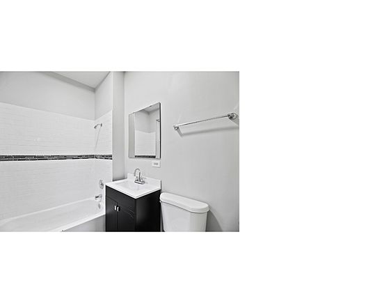 4th image of 3613 W Grenshaw St #2UNITS