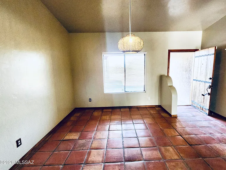 11065 E Snyder Rd — Photo 11