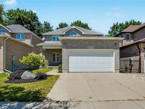 49 Fitzgerald Dr, Cambridge, ON N1T 0B2