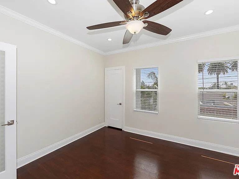1150 S Tremaine Ave — Photo 16