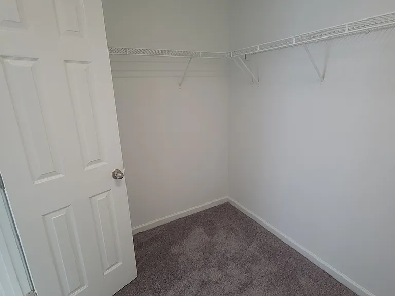 817 Charles Bank Ave SE #817 — Photo 14