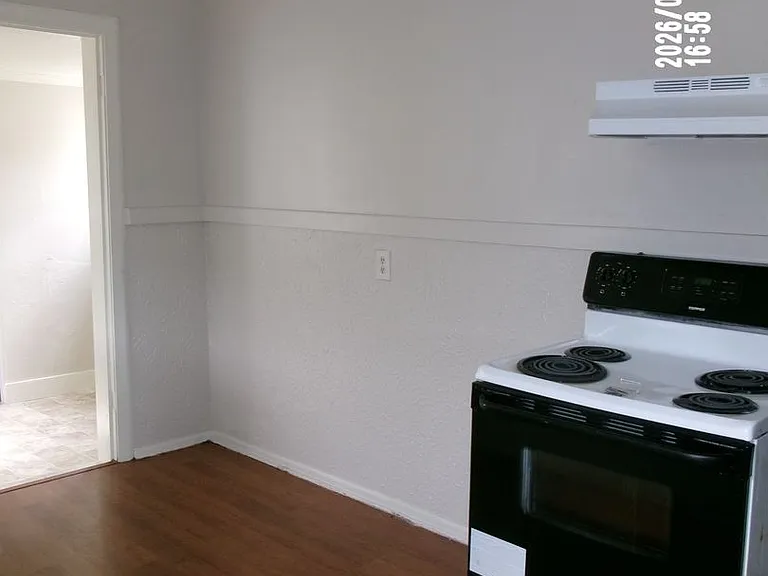 1804 NW Columbia Ave — Photo 16
