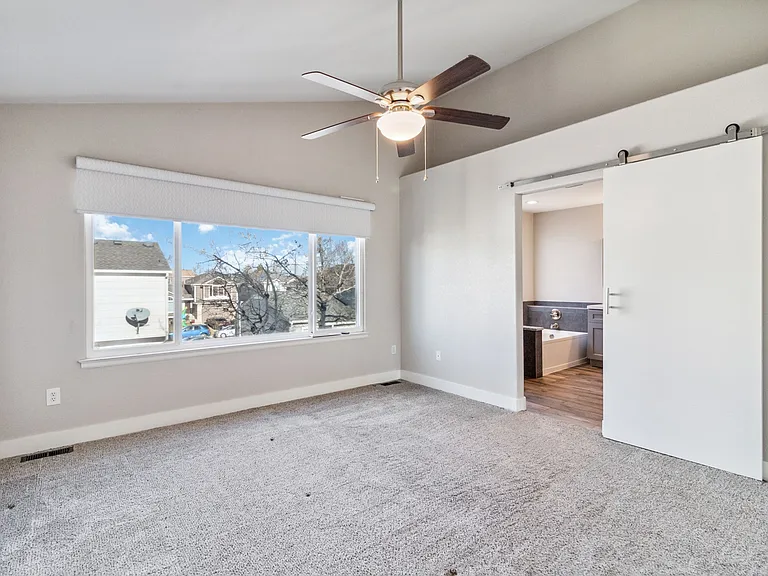 5357 E Hamilton Ave — Photo 34