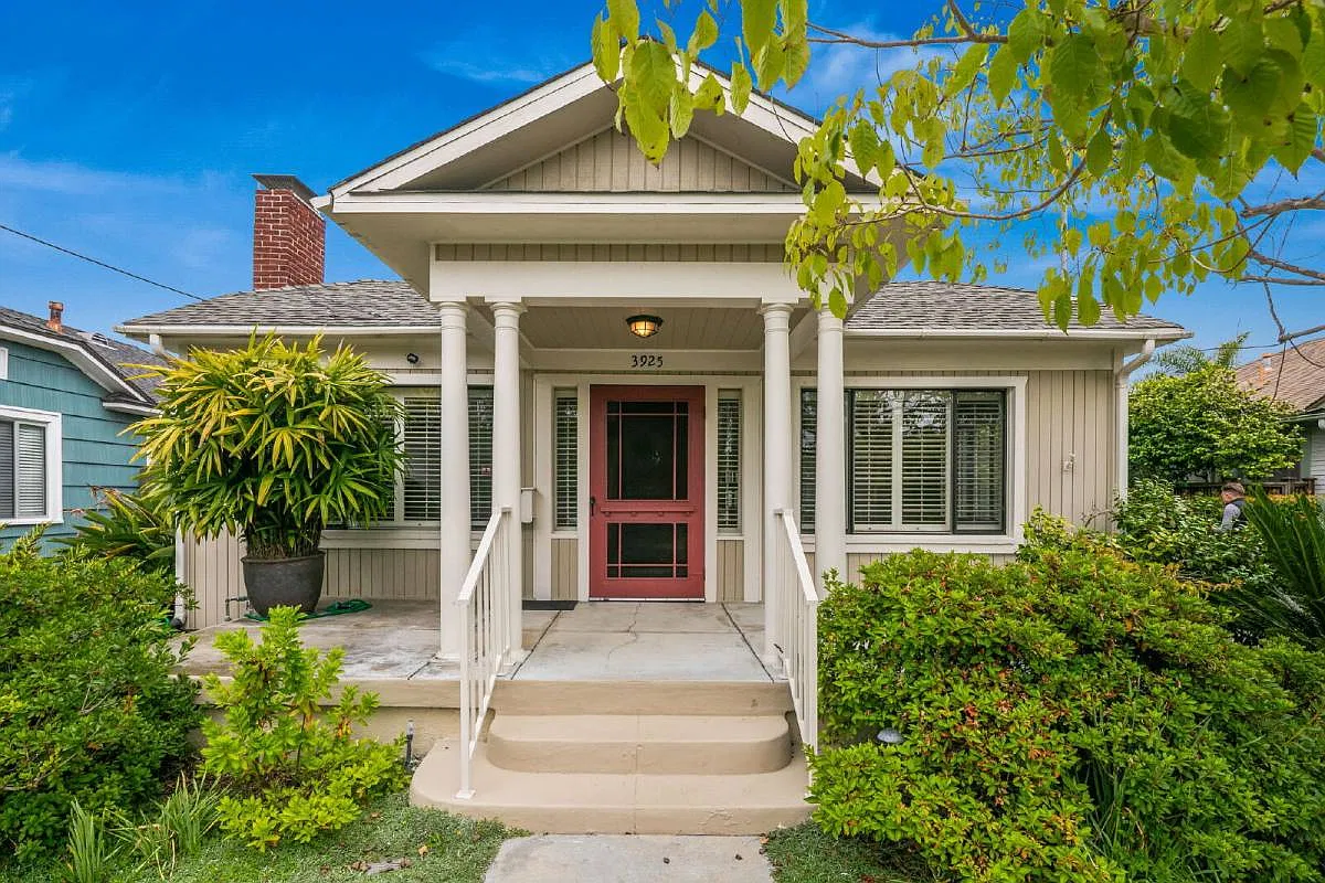 3925 Hawk St in San Diego, CA 92103 — Photo 4