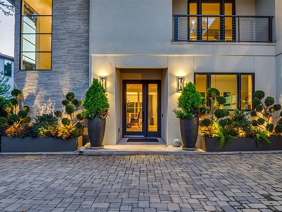 3rd image of 645 Kessler Reserve Ct