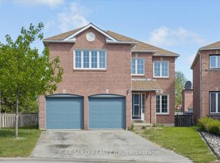 10 Howes St, Ajax, ON L1T3V6