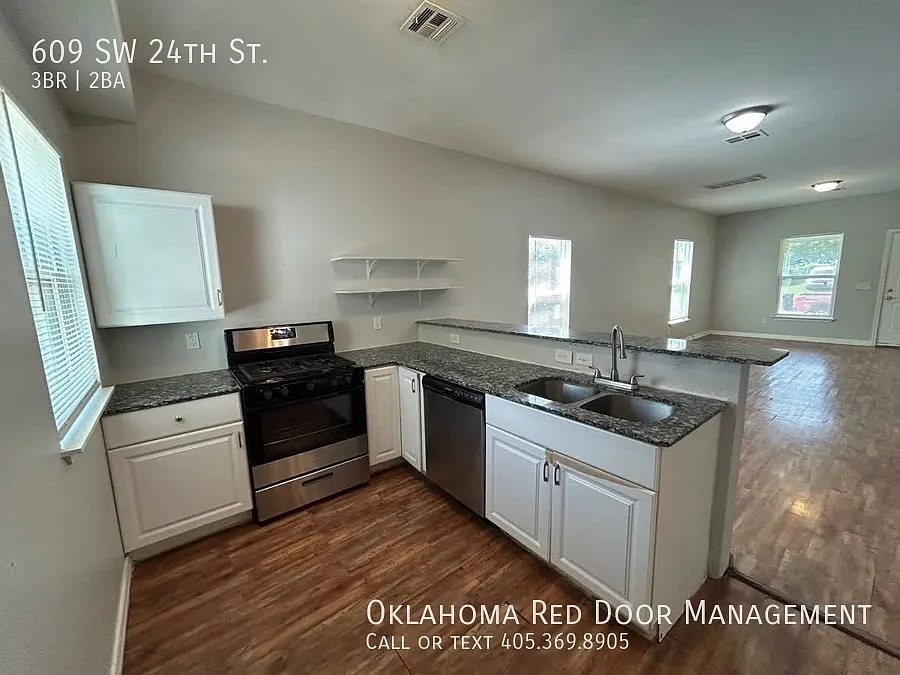 Affordable! 3 Bedroom Rental Home in OKC! — Photo 3