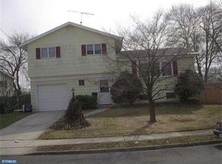 43 Rolling Ln, Hamilton, NJ 08690