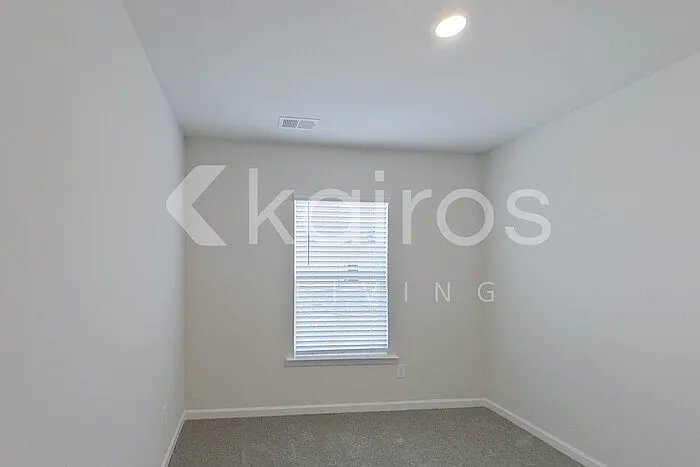 2137 Banyon Cir — Photo 14