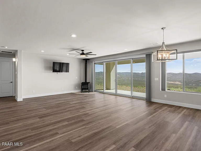 15689 E Orchard View Rd — Photo 10