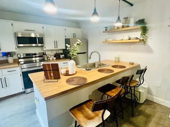 5902 59th Way, West Palm Beach, FL 33409