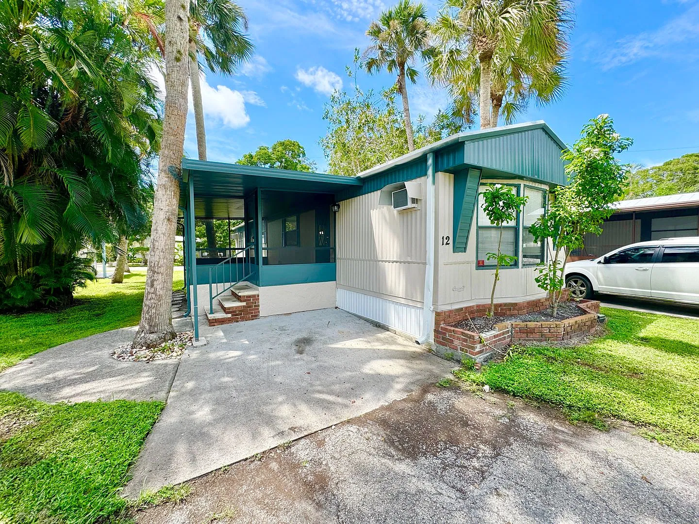 P (Henderson Creek - 1322 Henderson Creek Dr) — Photo 1
