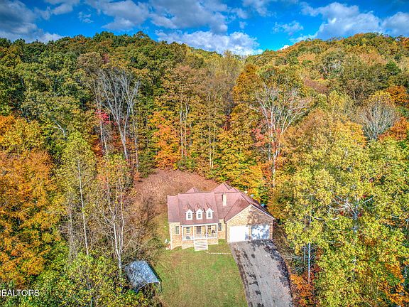 3rd image of 321 W Bullrun Valley Dr