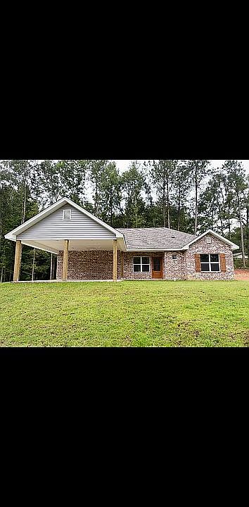 1st image of 11 Branden Ln