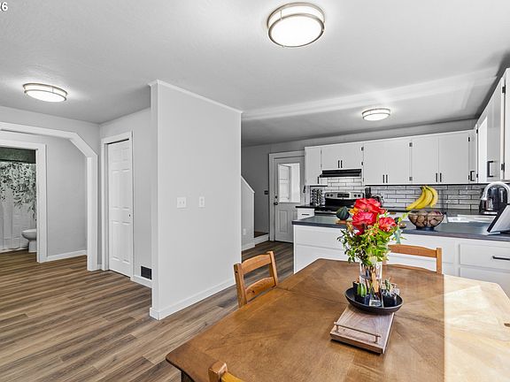 5th image of 2906 Elmira Rd