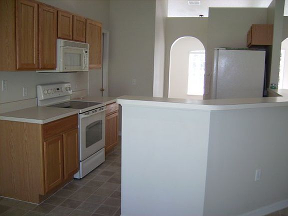 5th image of 1499 W Lamplighter St