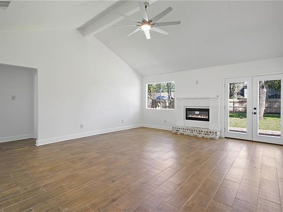 2nd image of 1417 Admiral Nelson Dr