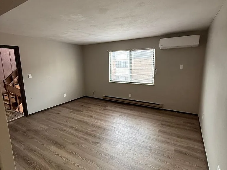 Brookside Apartments — Photo 16