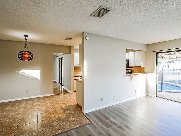 7686 NW 21st Ct — Photo 6