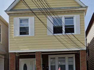 152 W 10th St FLOOR 2, Bayonne, NJ 07002