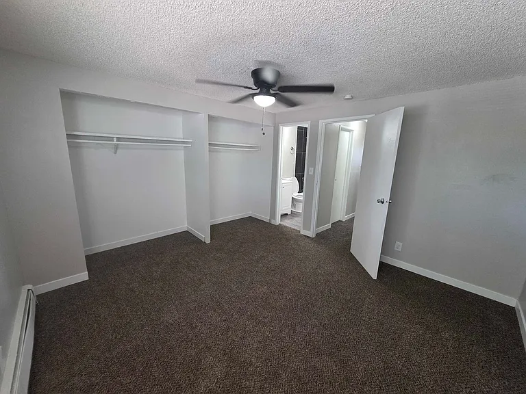 Sunstone Apartments — Photo 17