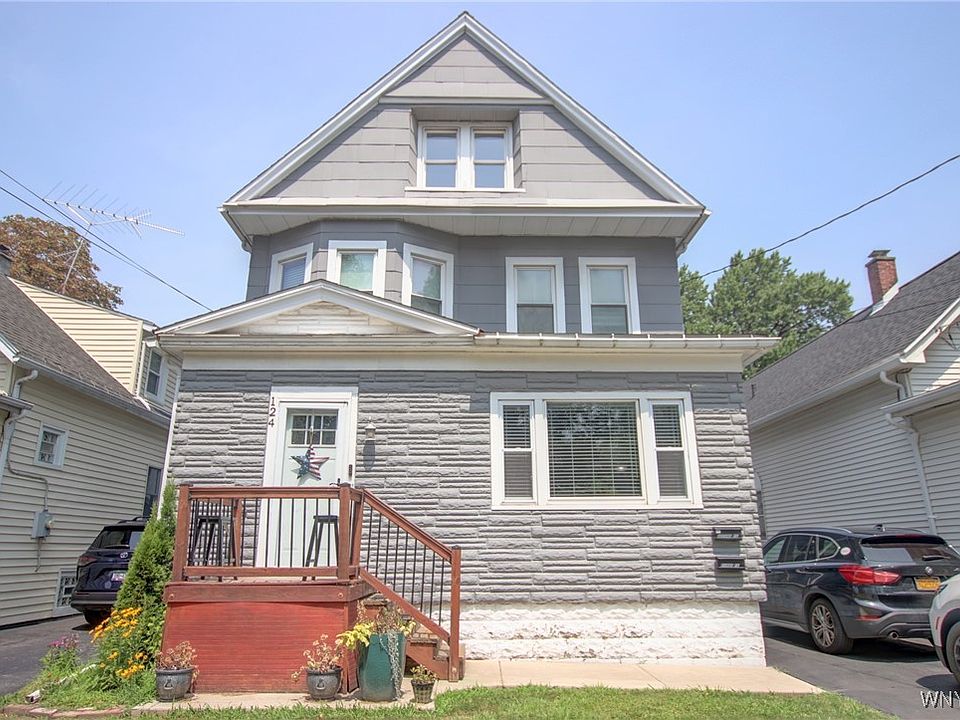 1st image of 124 Carlyle Ave