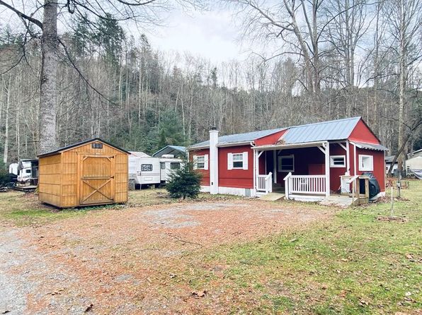 44-9015 Big Cove Rd, Cherokee, NC 28719