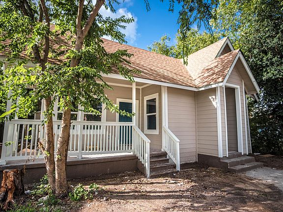 2nd image of 514 Virginia Blvd #A