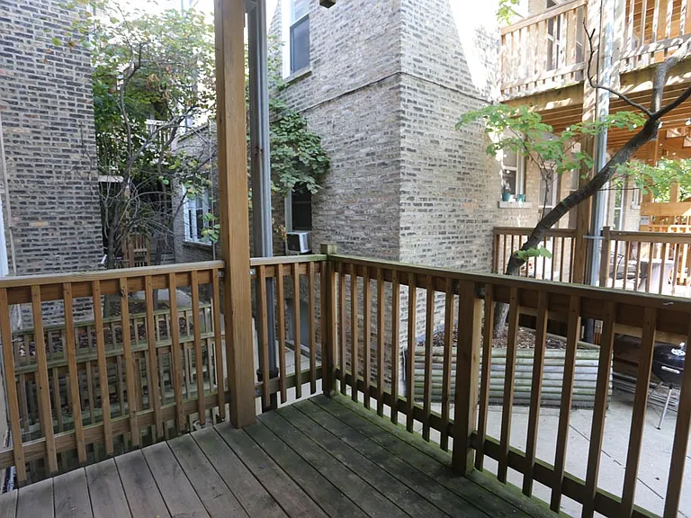 1258 W Montrose Ave #2 — Photo 20