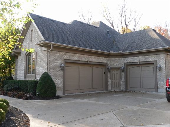 2nd image of 1511 Country Wood Dr