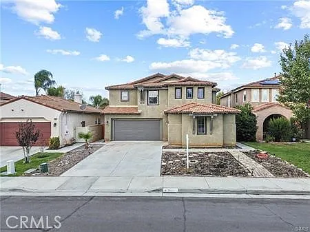 5 bed, 2913 sqft, $3,900 — Photo 4