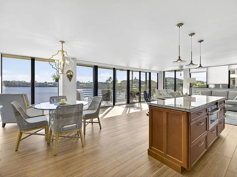 900 NE Spanish River Blvd #2W — Photo 4