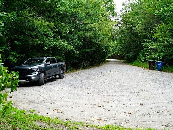 2nd image of 220 Austin Ln