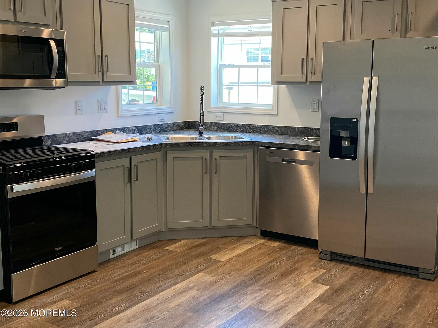 2 bed, $1,950 — Photo 2