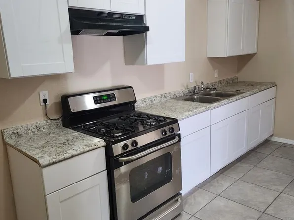 713 N San Manuel Dr, Mammoth, AZ 85618