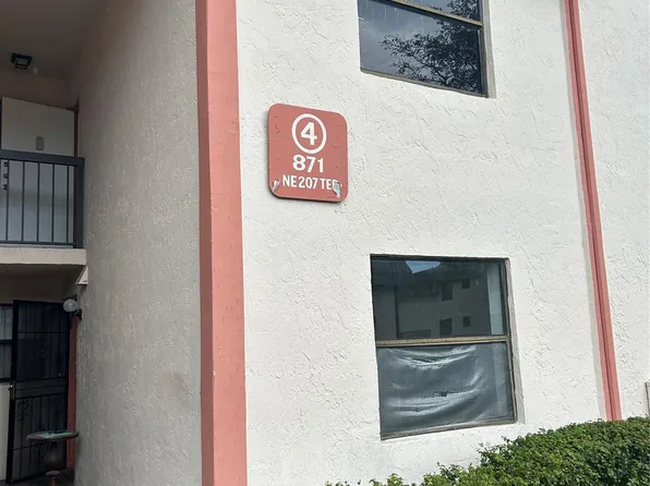 871 NE 207th Terrace #102, Miami, FL 33179